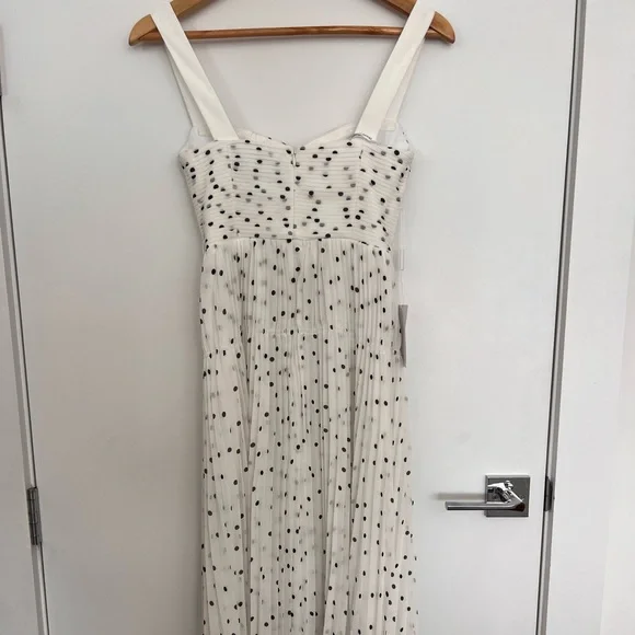 Self-Portrait BNWT white polka-dot dress. Size 0. - Picture 7 of 7
